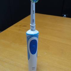 Brosse à dents, a été signalé par Carlton Beach Hotel utilisant iLost