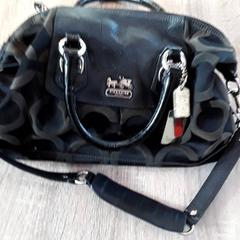 Ladies bag Zwart, as reported by EBS Tramplein using iLost