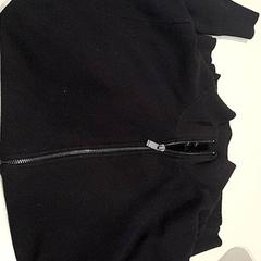 Cardigan-2 Black, size M, come riportato da Van der Valk Hotel Schiphol utilizzando iLost