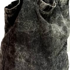 حقائب حمل وحقائب اليد، كما تم الإبلاغ عنه بواسطة allGo Almere عبر iLost