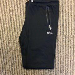 Joggers zwart, as reported by Canisius-Wilhelmina Ziekenhuis using iLost