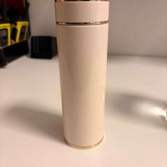 Fles, zoals gemeld door Ramada by Wyndham Amsterdam Airport Schiphol met iLost