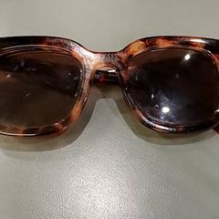 Sunglasses, as reported by Qbuzz GD Groningen HS using iLost