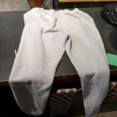 بنطلون (ملابس)، كما تم الإبلاغ عنه بواسطة Conscious Hotel Westerpark عبر iLost