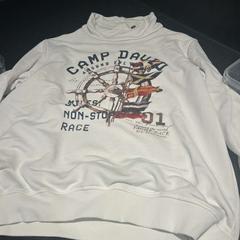 Maglione wit, come riportato da Hotel Van der Valk Harderwijk op de Veluwe utilizzando iLost