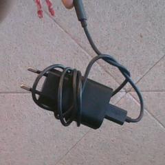 플러그 Black Phone Charger, Android., iLost를 사용하여 MEININGER Hotel Berlin Central Station에 보고됨