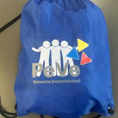 Saco de ginásio, como reportado por Gebo Tours utilizando o iLost