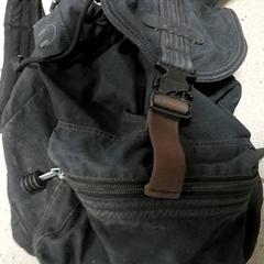 Motxila - De Roest, gisa salatu by Centraal magazijn iLost erabiliz