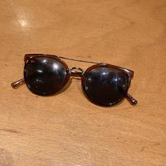 Zonnebril, as reported by Pathé Ede using iLost