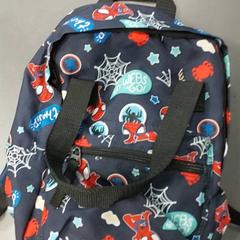 Mochila, como reportado por Regio Antwerpen - Brussel utilizando o iLost