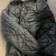 Kurtka, zgłoszono przez Burgers' Zoo przy użyciu iLost