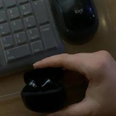 Earbud, rapporterat av MEININGER Hotel Köln West med iLost