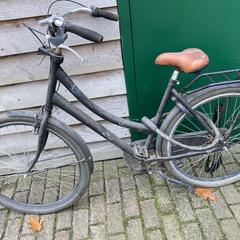 Fiets dames Zwart station Ermelo 31-10-25, segons s'ha informat a iLost