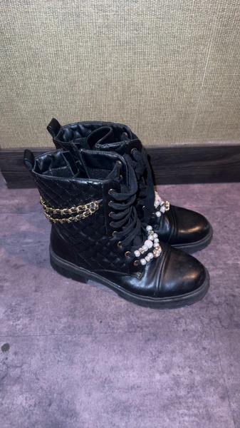 Shoe