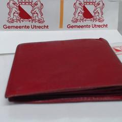 Portfele Lewis, zgłoszono przez Gemeente Utrecht przy użyciu iLost