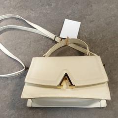 Väska - Handtas Miteva, rapporterat av Regio Oost-Vlaanderen med iLost