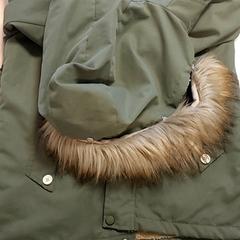 Kleding - Jas khaki, som rapportert av Centraal magazijn ved bruk av iLost