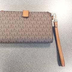 Peňaženka Paramjit, ako bolo nahlásené Regio Limburg - Leuven pomocou iLost