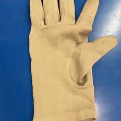 Gants, a été signalé par IKEA福岡新宮 utilisant iLost