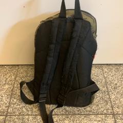 Zaino, come riportato da Eindhoven Airport utilizzando iLost