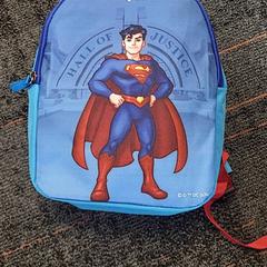 Kinderrugtas Superman, zoals gemeld door Connexxion Haarlem AML met iLost