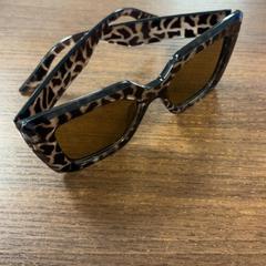 Gafas de sol Bruin, ha sido reportado por Pathé Leeuwarden con iLost