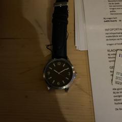 Reloj de pulsera Zwart leer bandje, ha sido reportado por Pinkpop con iLost