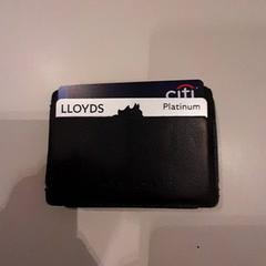 Plånböcker, rapporterat av Van der Valk Hotel Schiphol med iLost