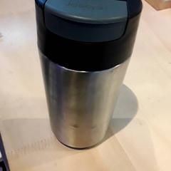 Termoska, jak nahlášeno EBS Tramplein pomocí iLost