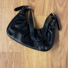 Sac Hukom, a été signalé par Het Amsterdamse Winterterras utilisant iLost