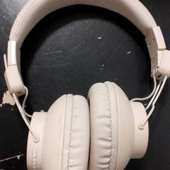 Écouteurs, a été signalé par Qbuzz servicepunt  Emmen utilisant iLost