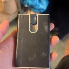 カード所有者 Appel がiLostで KABUL à GoGo / Teatro によって報告されました