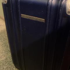 Kufor, ako bolo nahlásené Eindhoven Airport pomocou iLost