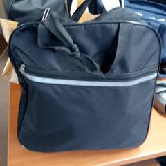 Bolsa - zwart, ha sido reportado por Centraal magazijn con iLost