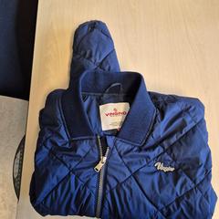 Bunda blauw Vingino, jak nahlášeno Connexxion Zeeland pomocí iLost