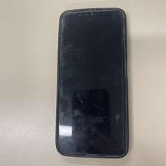 Telefone Zwart met hoesje, como reportado por Avonturenpark Hellendoorn utilizando o iLost