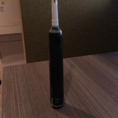 فرشاة أسنان كهربائية Zwart، كما تم الإبلاغ عنه بواسطة Van der Valk Hotel Haarlem عبر iLost