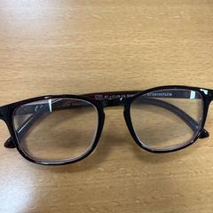 Brýle Bordeaux rood, jak nahlášeno VITAZ campus Sint-Niklaas pomocí iLost