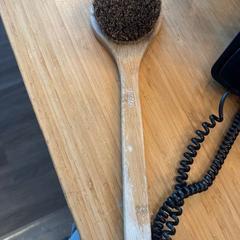 Kartáč for showering, jak nahlášeno Amsterdam ID Aparthotel pomocí iLost