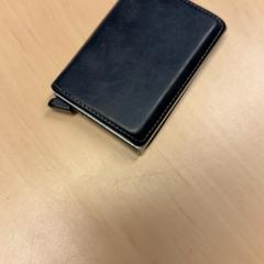 Titulaire de la carte, a été signalé par RET utilisant iLost