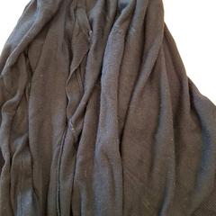 Cardigan Noir, segundo informou IKEA Avignon usando iLost