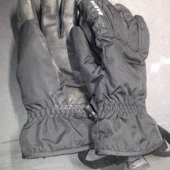 Handschoenen, zoals gemeld door Grand Hotel Amrath Kurhaus met iLost