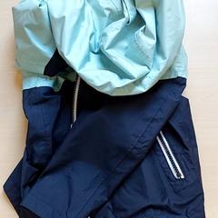 Kleding - jas, rapporterat av Centraal magazijn med iLost