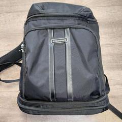 Hátizsák, amint azt EBS OV Poeldijk az iLost segítségével jelentette.