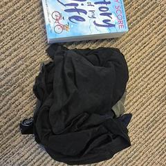 Oblečenie & Kniha, ako bolo nahlásené Canisius-Wilhelmina Ziekenhuis pomocou iLost