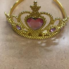 ティアラ, segundo informou IKEA Tokyo-Bay usando iLost