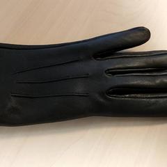 Oblečenie - Handschoen zwart, ako bolo nahlásené Regio Oost-Vlaanderen pomocou iLost