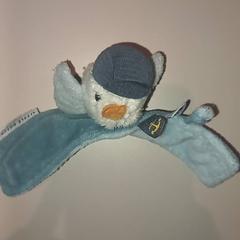 Plüss Blauw vogeltje, amint azt Van der Valk Hotel Woerden az iLost segítségével jelentette.