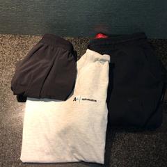 Kleding, jak nahlášeno Van der Valk Hotel Wolvega Heerenveen pomocí iLost