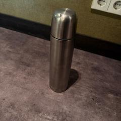 Fles, zoals gemeld door Van der Valk Hotel Haarlem met iLost